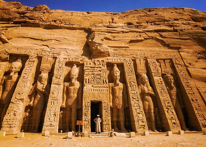 Overnight Aswan and Abu Simbel tour from Marsa Alam