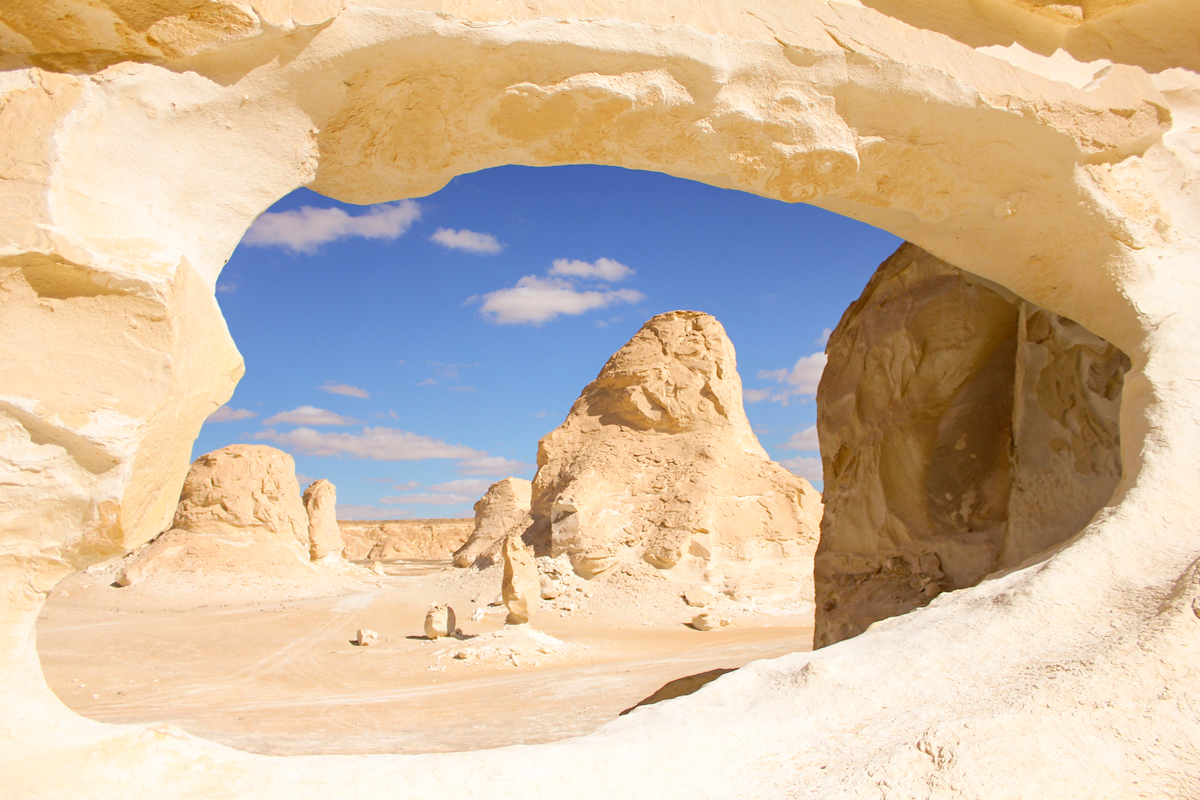 6 Days Safari Tour in Cairo, Bahariya Oasis, and White Desert